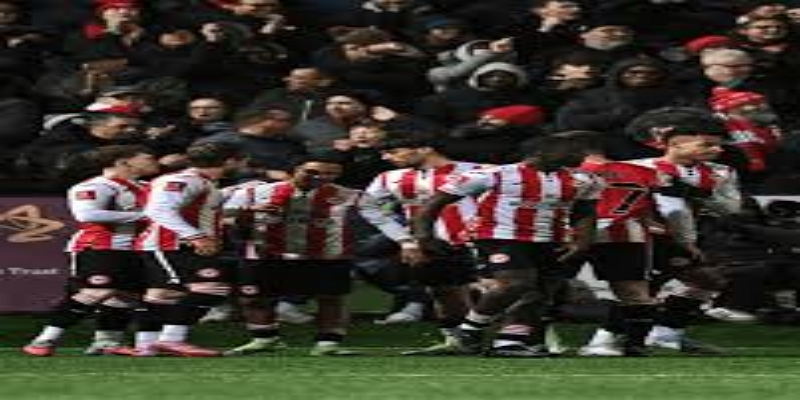 数据背后的战术密码：蜜蜂军团的高效打法- 九游会